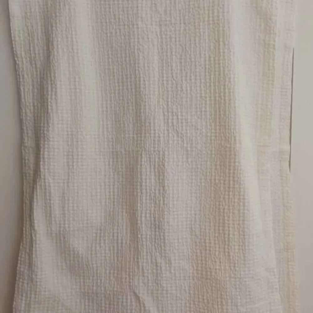 2 Threshold white waffle weave king sz pillowcases classic cottagecore bedding